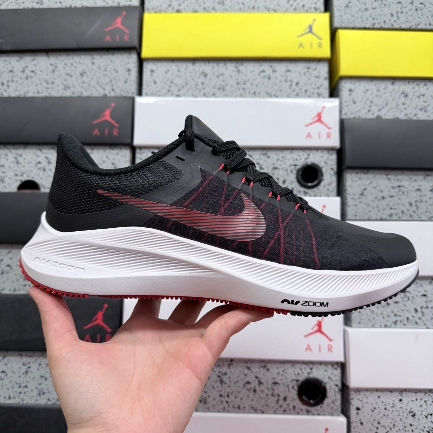 Winflo 8 Black/Red