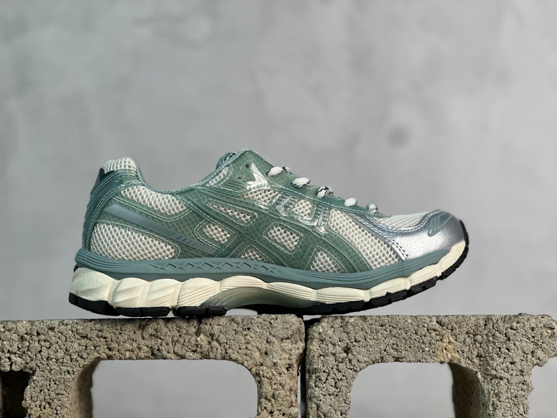 GEL-Kayano 12.1