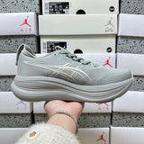 GEL-NIMBUS 28 Grey