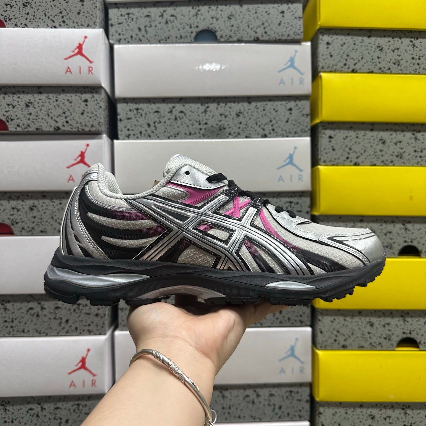 Gel-SEKIRAN Black/Silver/Pink
