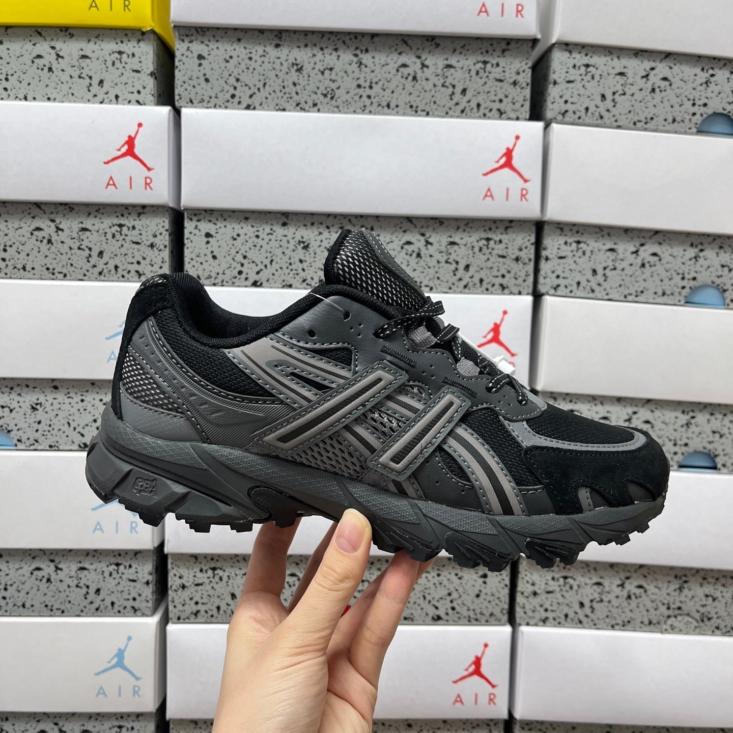 GEL-SONOMA TR62 Black/Graphite Grey