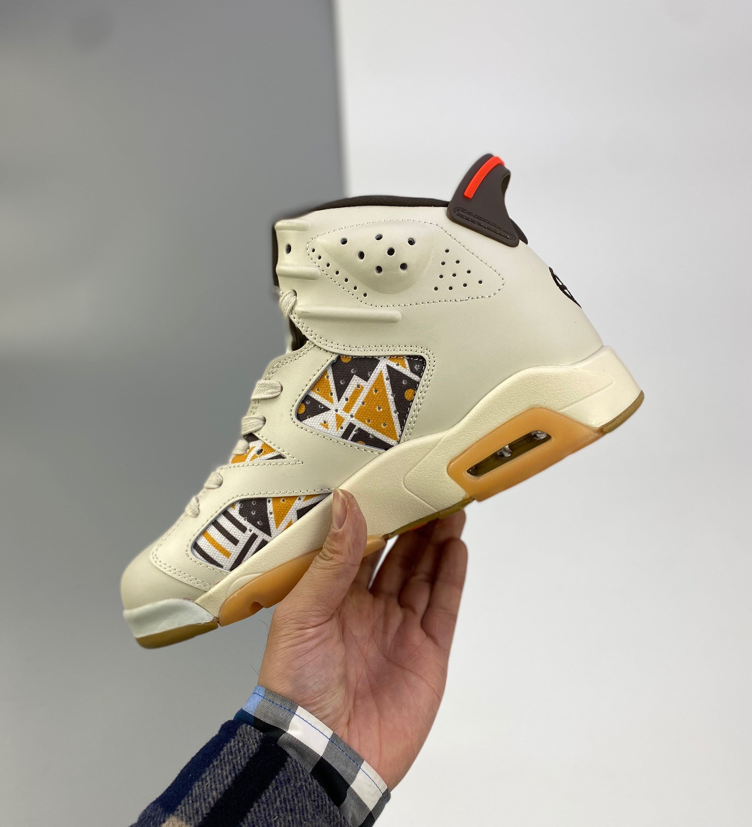 AJ6 Retro SP Quai 54