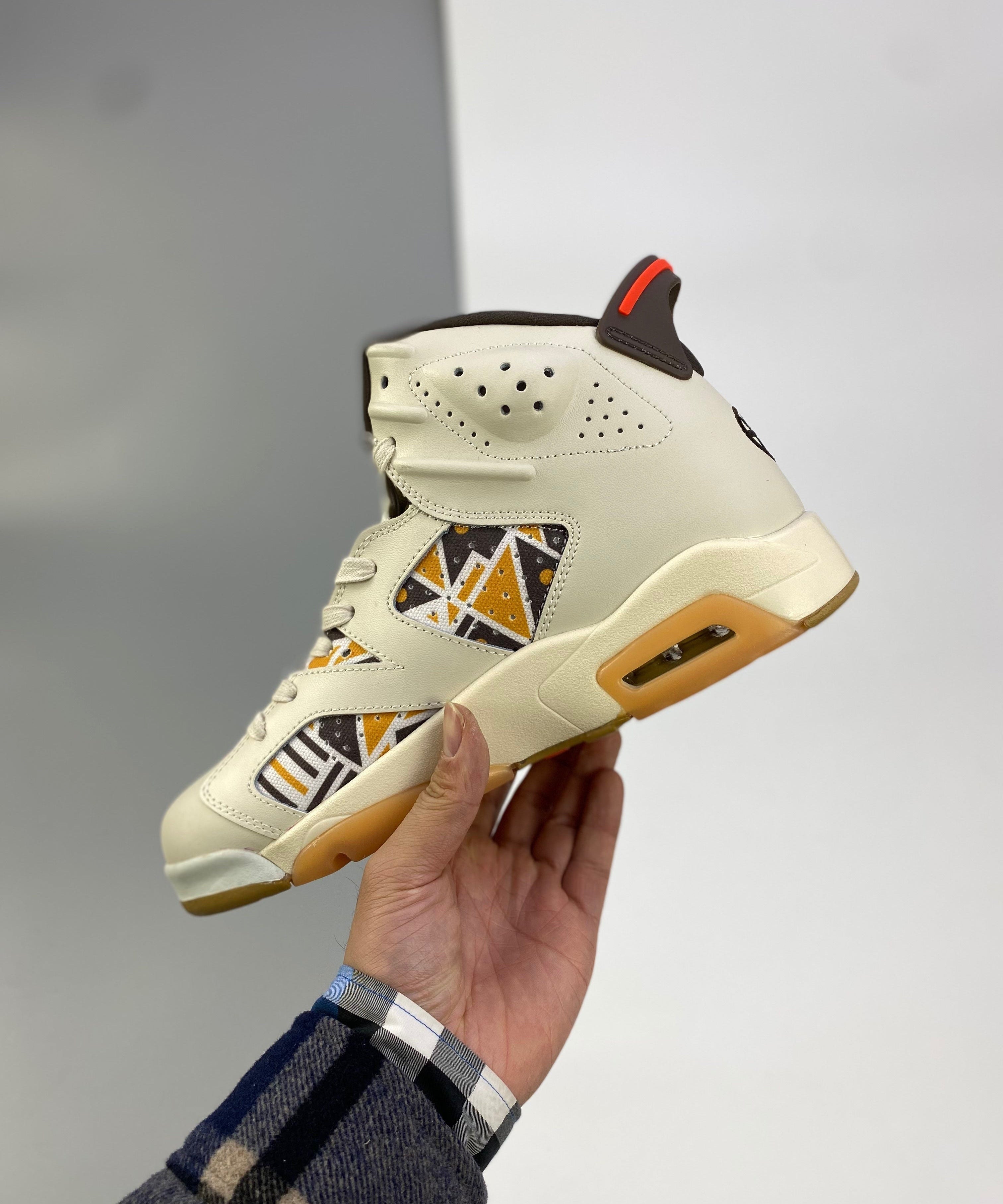 AJ6 Retro SP Quai 54