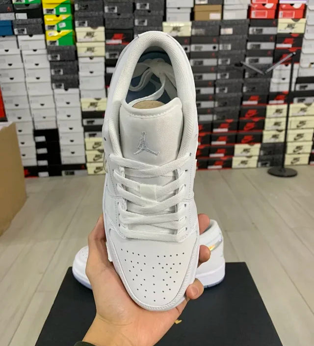 AJ1 Low White