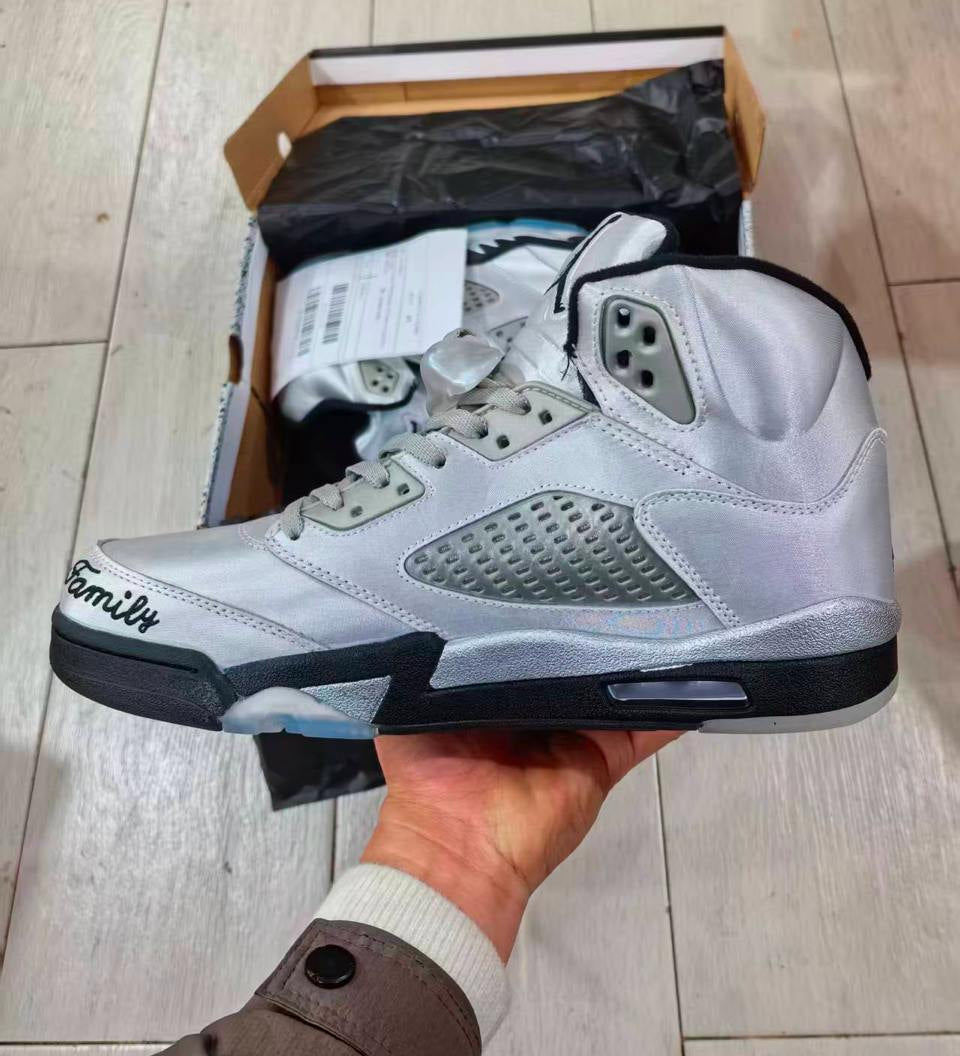 AJ 5 Wings