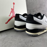 23 WHITE & BLACK