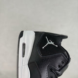 23 BLACK & WHITE