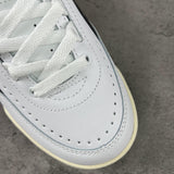 23 WHITE & BLACK