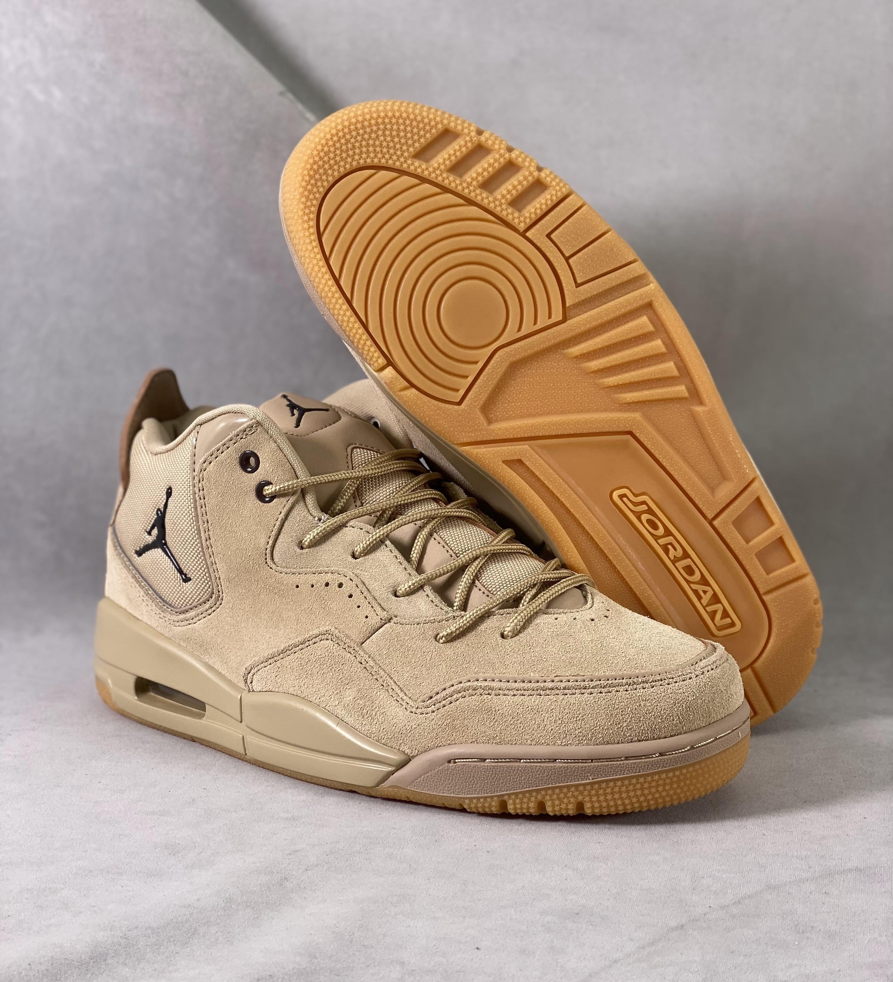 23 Desert Gum