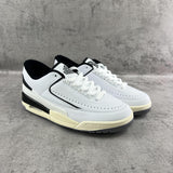 23 WHITE & BLACK