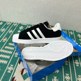 Superstar Black and White