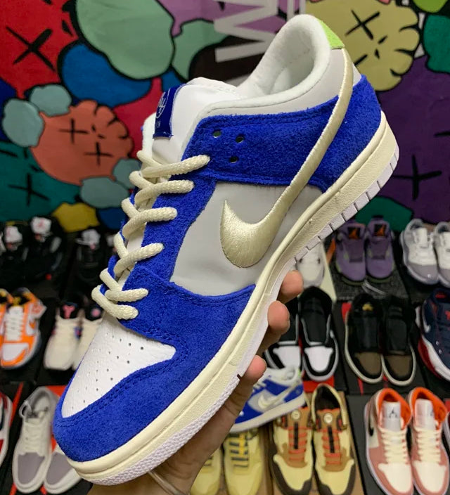 Dunk SB Gardenia