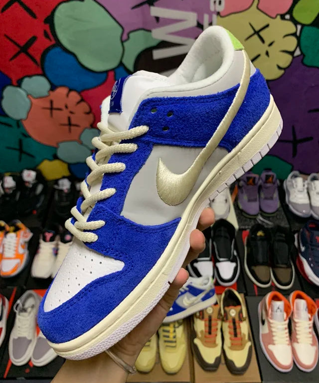 Dunk SB Gardenia