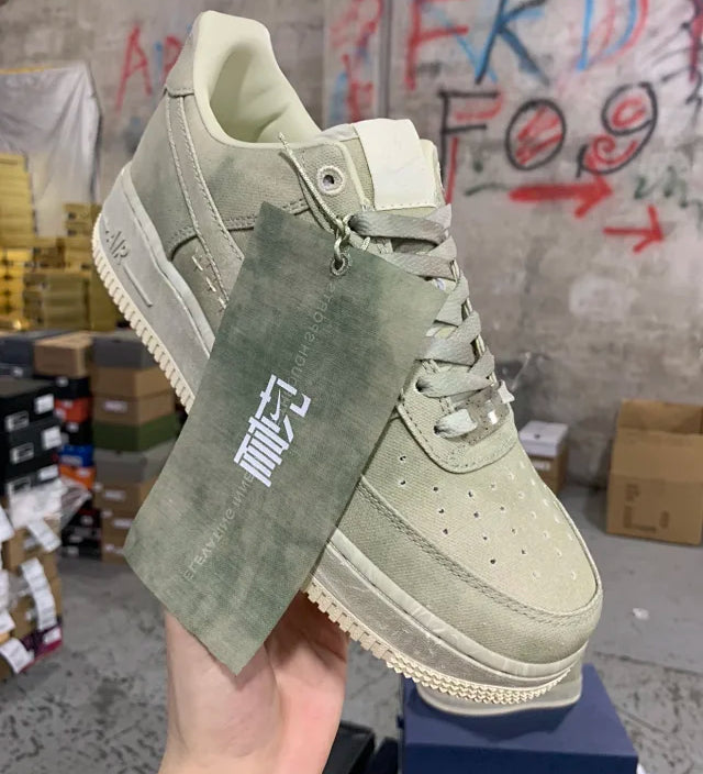 AF1
