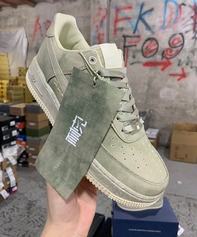 AF1