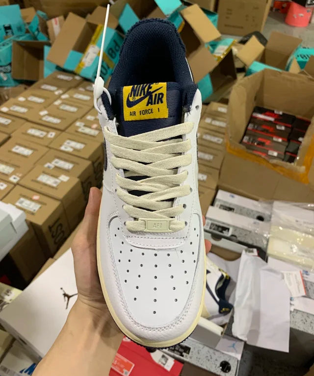 AF1