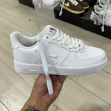 AF1