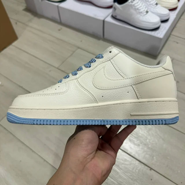 AF1