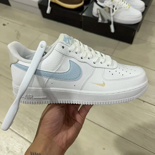 AF1