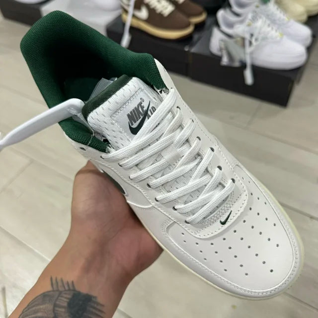 AF1