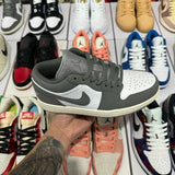 AJ1 Vintage Stealth Grey