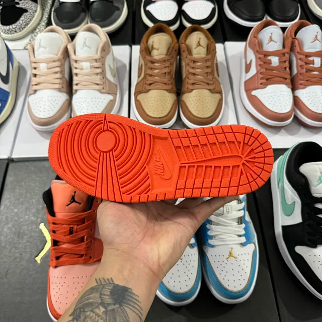 AJ1 Low Orange Black