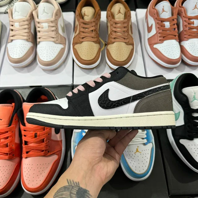 AJ1 Low Light Madder Root