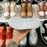 AJ1 Low Paw Print