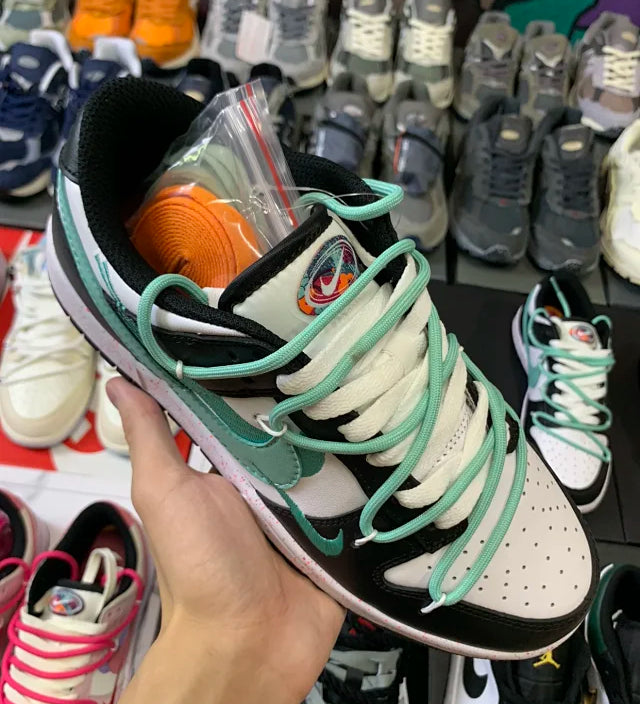 Dunk SP Multiple Swooshes White-Washed Teal