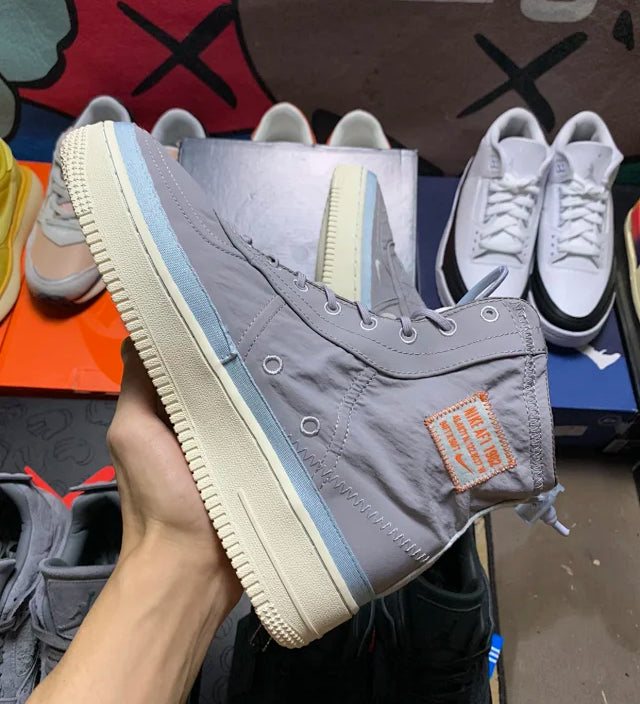 AF1
