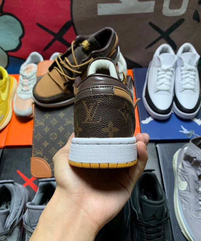 AJ1 Low x LV