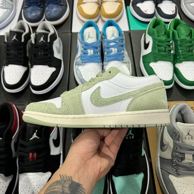 AJ1 Low