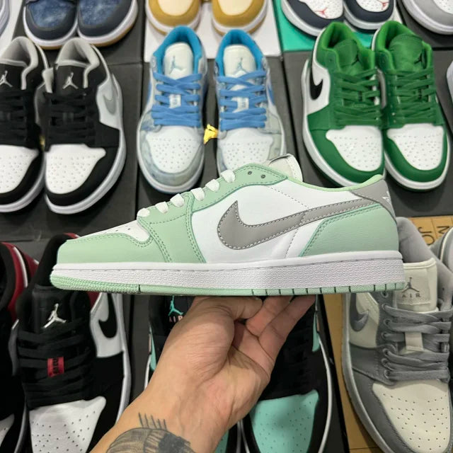 AJ1 Low