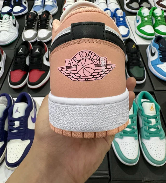 AJ1 Low