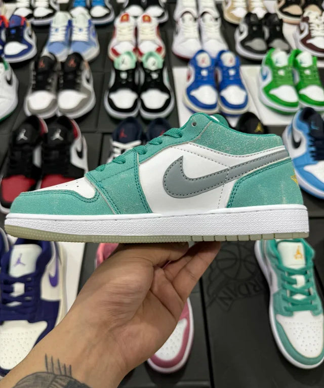 AJ1 Low