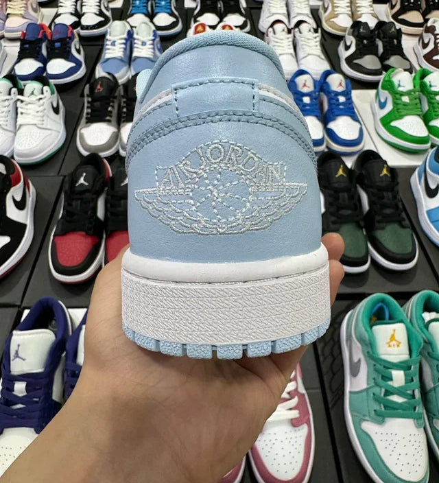 AJ1 Low