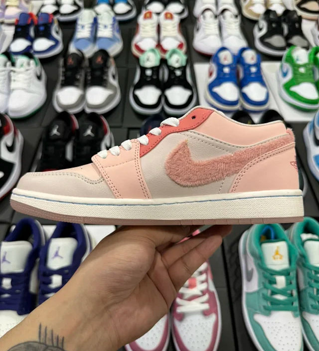 AJ1 Low