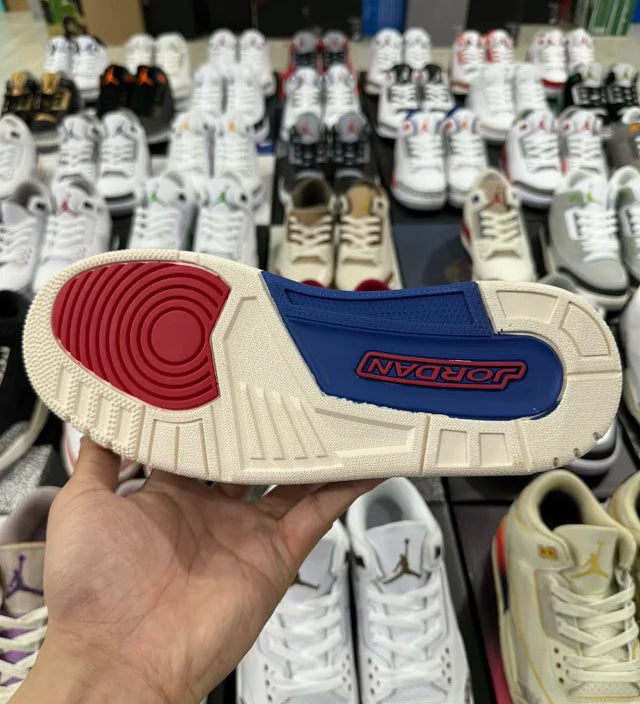 AJ3 International Flight