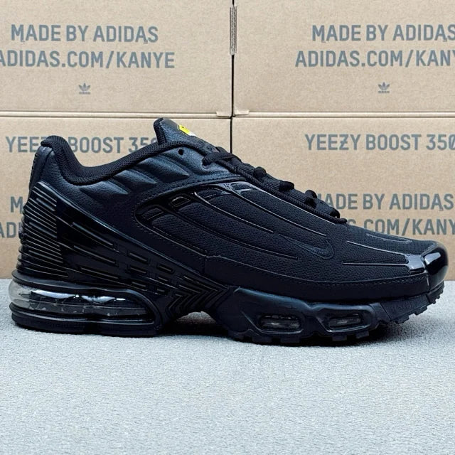 PLUS III Black