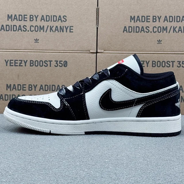AJ1 Low Black and white Supreme