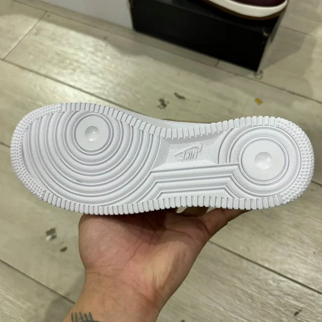 AF1 Essential