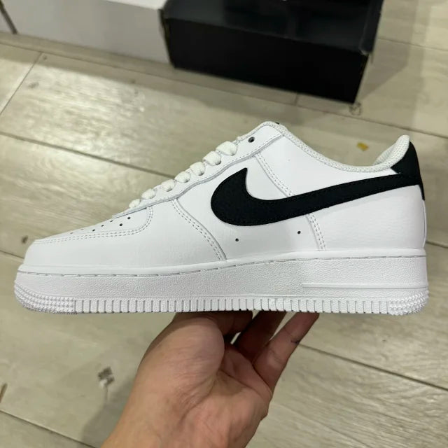 AF1 BLACK/WHITE