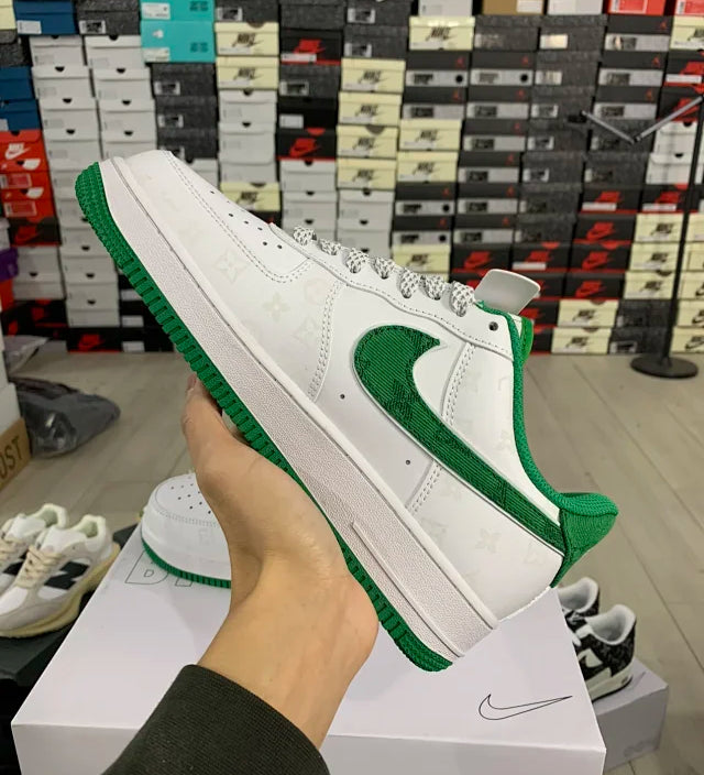 AF1 x LV