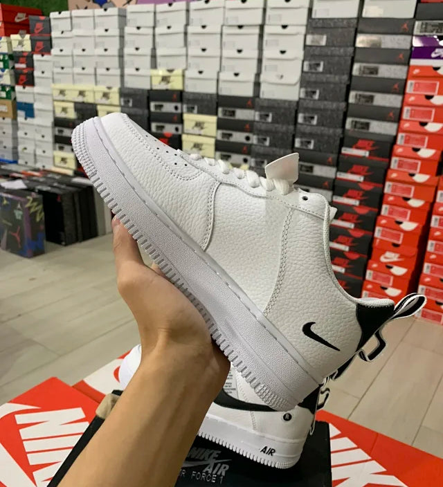 AF1