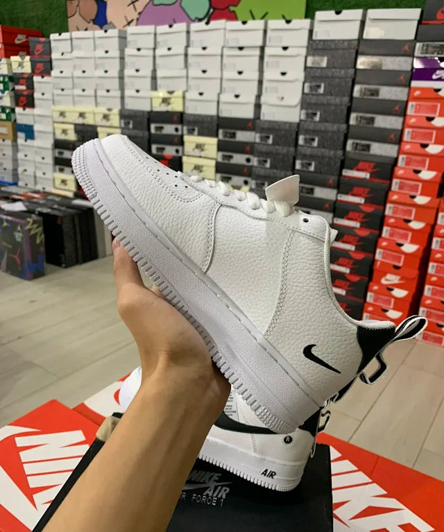 AF1