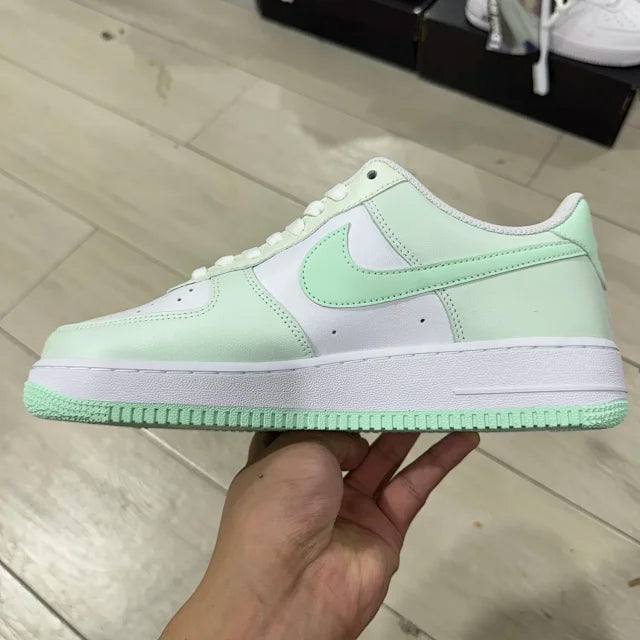 AF1