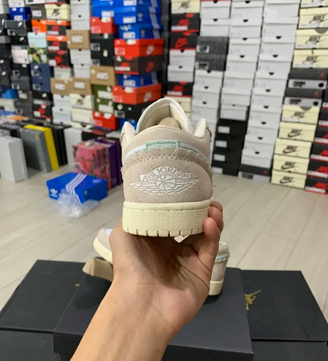 AJ1 Low