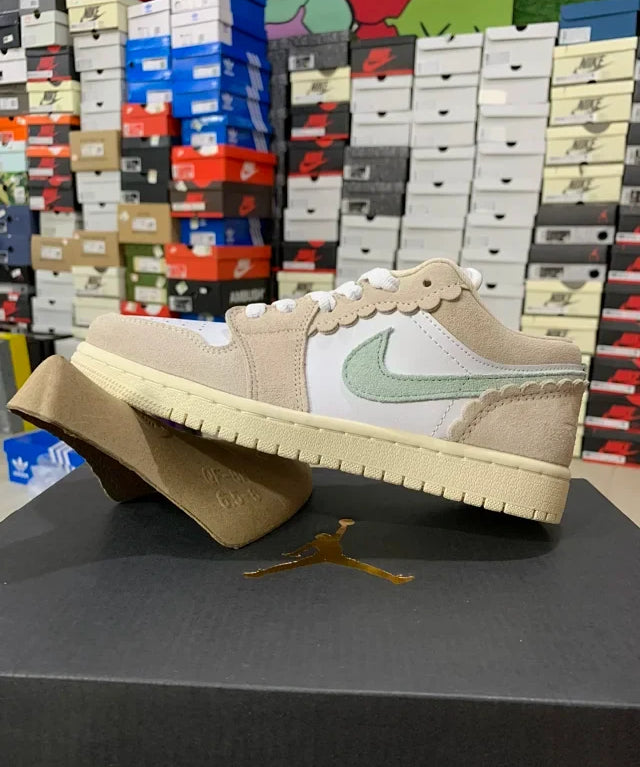 AJ1 Low