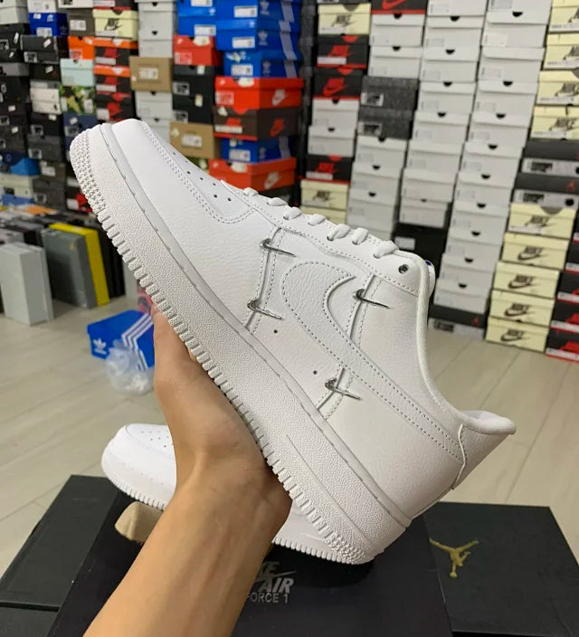 AF1