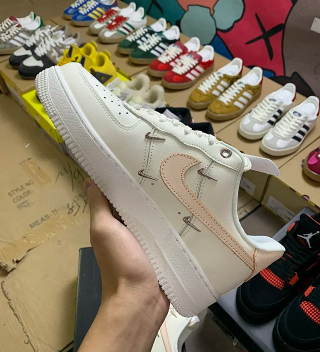 AF1